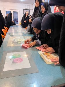 بازدید دانش آموزان ورودی پایه هفتم به همراه والدین گرامیشان از امکانات مقطع متوسطه یک